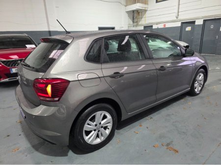 2019 Volkswagen Polo TRENDLINE 1.0 MANUAL 5SPEED 65HP 5DR €15,500 thumbnail