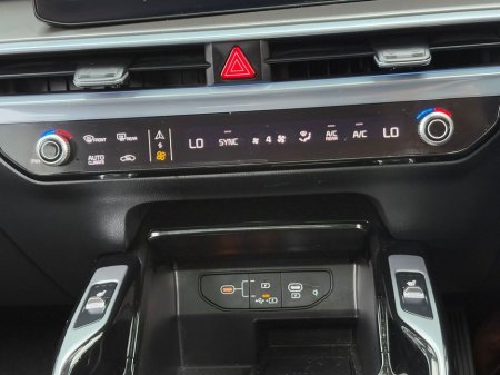 2024 Kia Sorento DSL PE 7S €56,950 thumbnail