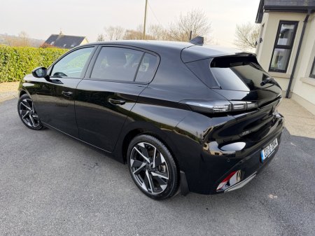 2023 Peugeot 308 - thumbnail 8