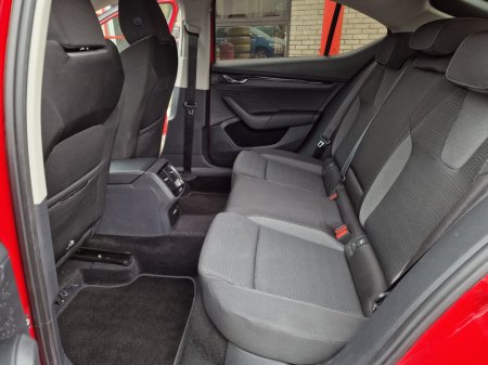 2024 Skoda Octavia 2.0 TDI 115BHP AMBITION LOW MILEAGE 2 KEYS €28,900 thumbnail