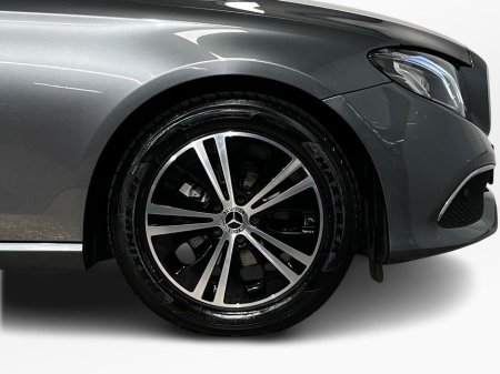 2020 Mercedes-Benz E Class - thumbnail 7