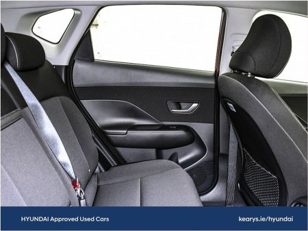 2023 Hyundai Kona 1.6 HYBRID Elegance Auto €31,890 thumbnail