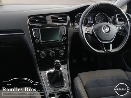 2017 Volkswagen Golf - thumbnail 12