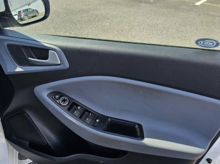 2016 Hyundai i20 - thumbnail 17