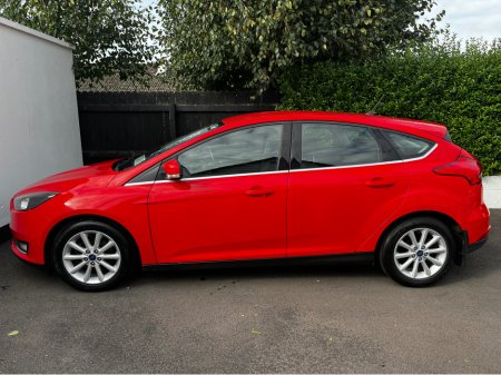 2017 Ford Focus TITANIUM 1.5 HATCHBACK €11,200 thumbnail