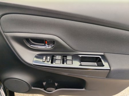 2019 Toyota Vitz - thumbnail 15