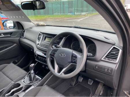 2017 Hyundai Tucson - thumbnail 13