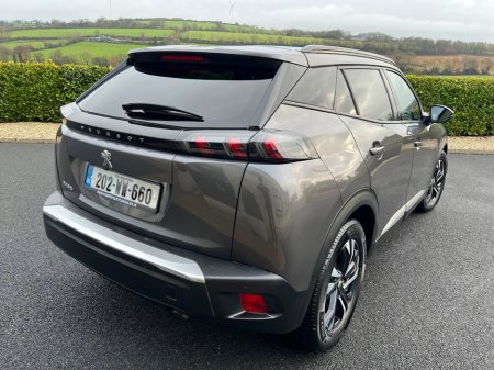 2020 Peugeot 2008 1.2 Puretech 100bhp Allure €17,950 thumbnail