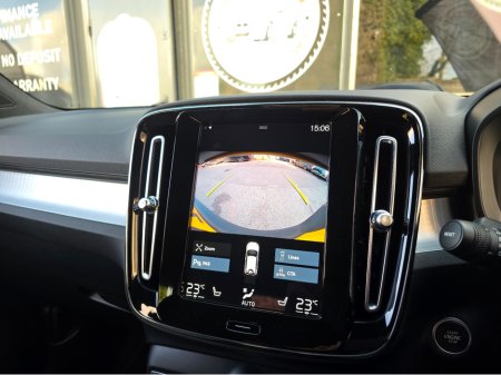 2023 Volvo XC40 - thumbnail 27