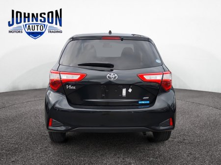 2019 Toyota Vitz - thumbnail 3