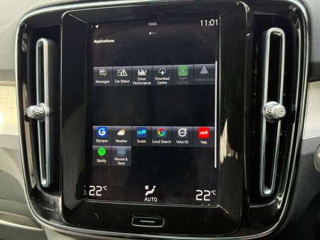 2023 Volvo XC40 - thumbnail 18