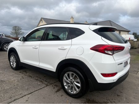 2017 Hyundai Tucson IX35 1.7 PREMIUM 5DR thumbnail