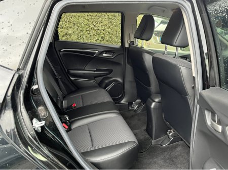 2018 Honda Fit AUTOMATIC HYBRID 1.5 PETROL //HALF LEATHER SEATS//REVERSE CAMERA//KEYLESS ENTRY//ADAPTIVE CRUISE CONTROL// €13,950 thumbnail