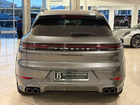 2024 Porsche Cayenne - thumbnail 4