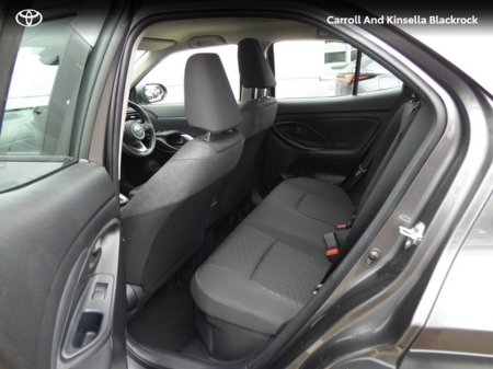 2024 Toyota Yaris Cross Hybrid Luna €27,950 thumbnail