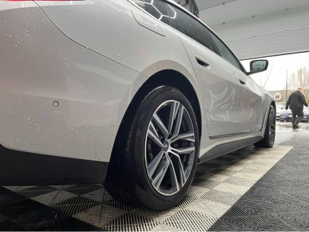 2022 BMW i4 €34950 2022 BMW I4 EDRIVE 40  / CRUISE CONTROL / 360° CAMERA / ELECTRIC MEMORY & HEATED SEATS / AMBIENT LIGHTS / APPLE CARPLAY €34,950 thumbnail