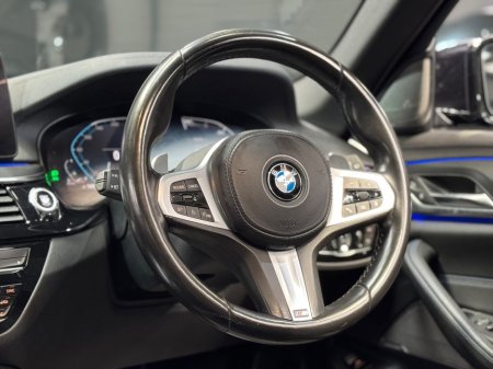 2021 BMW 5 Series - thumbnail 16