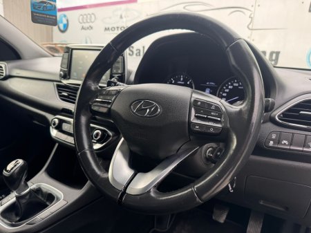 2019 Hyundai i30 - thumbnail 23