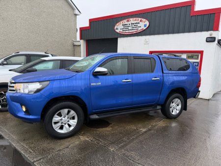 2020 Toyota Hilux - thumbnail 1