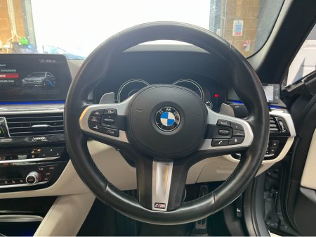 2017 BMW 5 Series - thumbnail 9