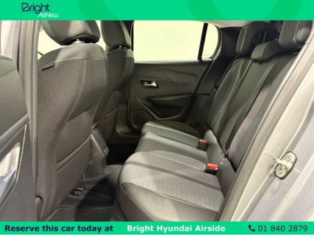 2023 Peugeot 208 - thumbnail 16