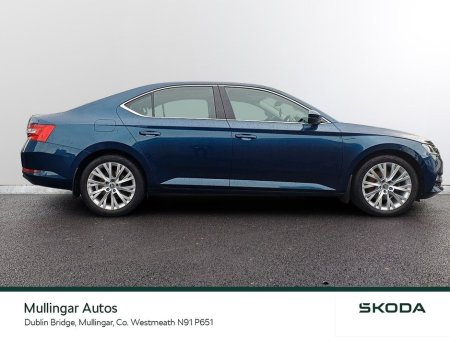 2023 Skoda Superb - thumbnail 10