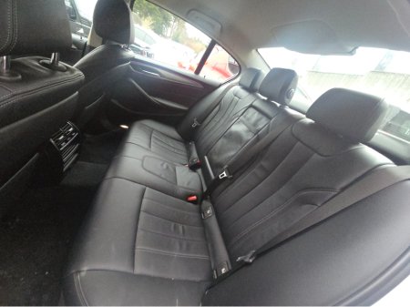 2019 BMW 5 Series - view 4