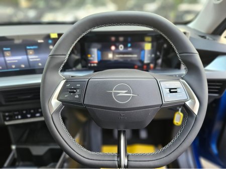 2026 Opel Frontera GS 1.2 HYBRID 136PS €34,895