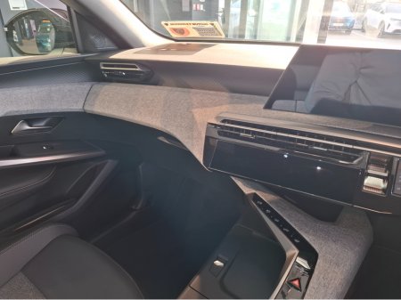 2026 Peugeot 3008 - thumbnail 18