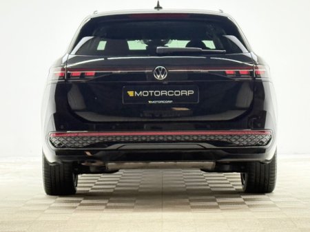 2025 Volkswagen Passat R-LINE 1.5 PHEV DSG €42,990 thumbnail