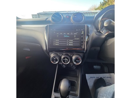 2017 Suzuki Swift 1.2 GLX Automatic €11,950 thumbnail