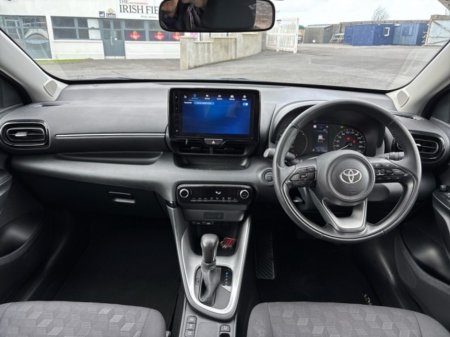 2024 Toyota Yaris - thumbnail 9