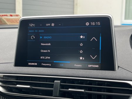 2018 Peugeot 3008 - thumbnail 19