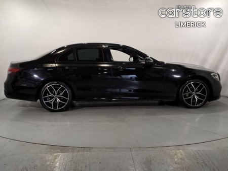 2022 Mercedes-Benz E Class - thumbnail 2