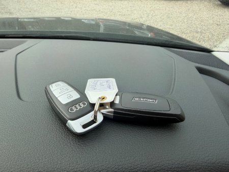 2022 Audi e-tron - thumbnail 17