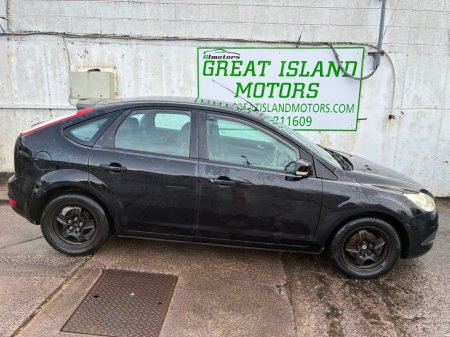 2011 Ford Focus - thumbnail 4
