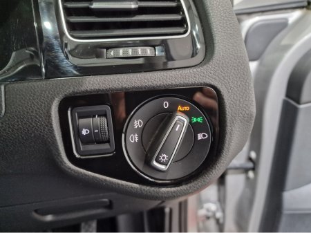 2013 Volkswagen Golf - thumbnail 18