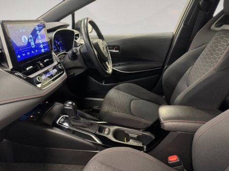 2020 Toyota Corolla 1.8 Hybrid Luna Sport Hatchback €21,495 thumbnail