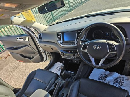 2016 Hyundai Tucson - thumbnail 15