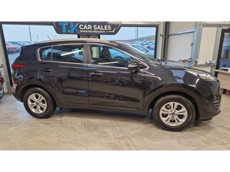 2017 Kia Sportage - thumbnail 2