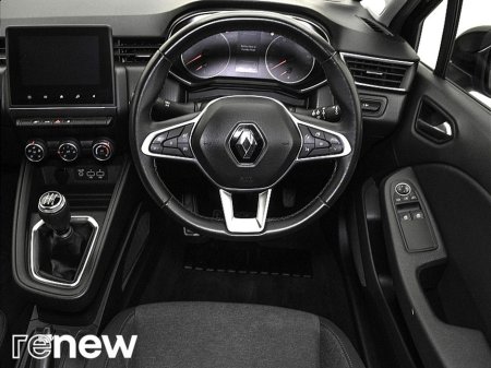 2022 Renault Clio - thumbnail 25