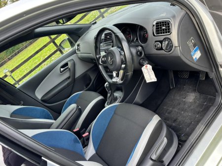 2014 Volkswagen Polo - thumbnail 10