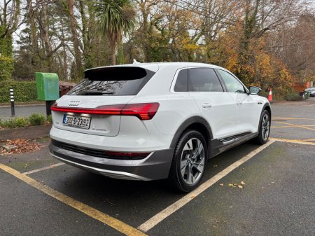 2020 Audi e-tron AUDI E TRON '50' - QUATTRO 'SPORT' FASH - 2 KEYS €23,900 thumbnail