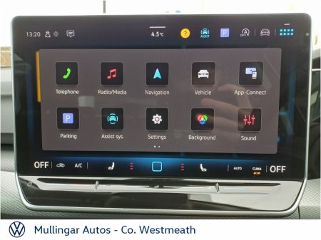 2024 Volkswagen Golf GOLF STYLE 1.5 TSI 150HP €33,950 thumbnail