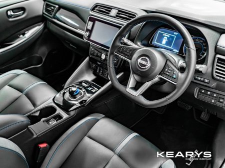 2025 Nissan Leaf - thumbnail 14