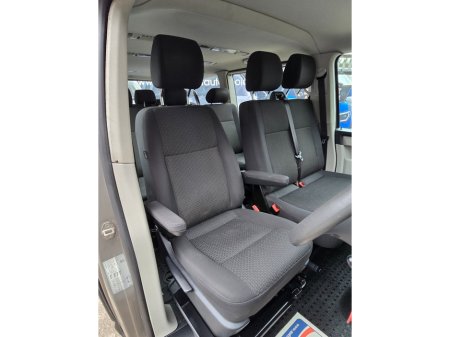 2018 Volkswagen Transporter - thumbnail 9