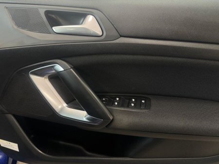 2020 Peugeot 308 - thumbnail 12