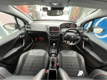 2019 Peugeot 2008 - thumbnail 17