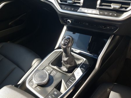 2021 BMW 3 Series - thumbnail 9