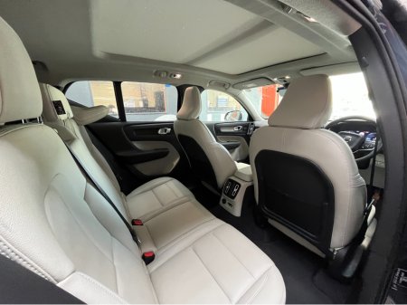 2020 Volvo XC40 - thumbnail 14